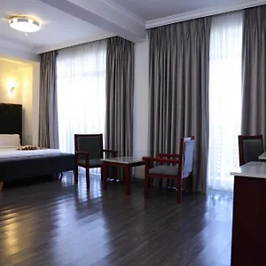 Otel Trinity, Addis Ababa