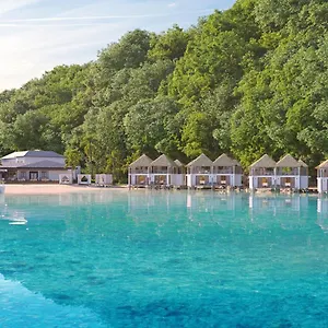 https://sandals-st-vincent-all-inclusive-couples-only.comcaribbean.com